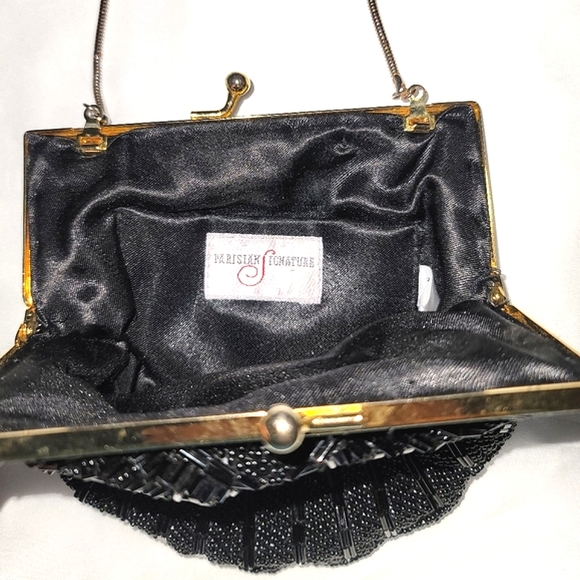 Parisian Signature beaded shell shaped evening bag - Picture 4 of 8